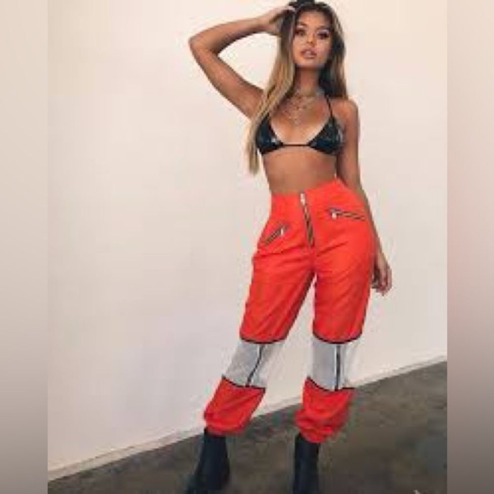 I.AM.GIA. Gwen Pant Size Large Orange and White